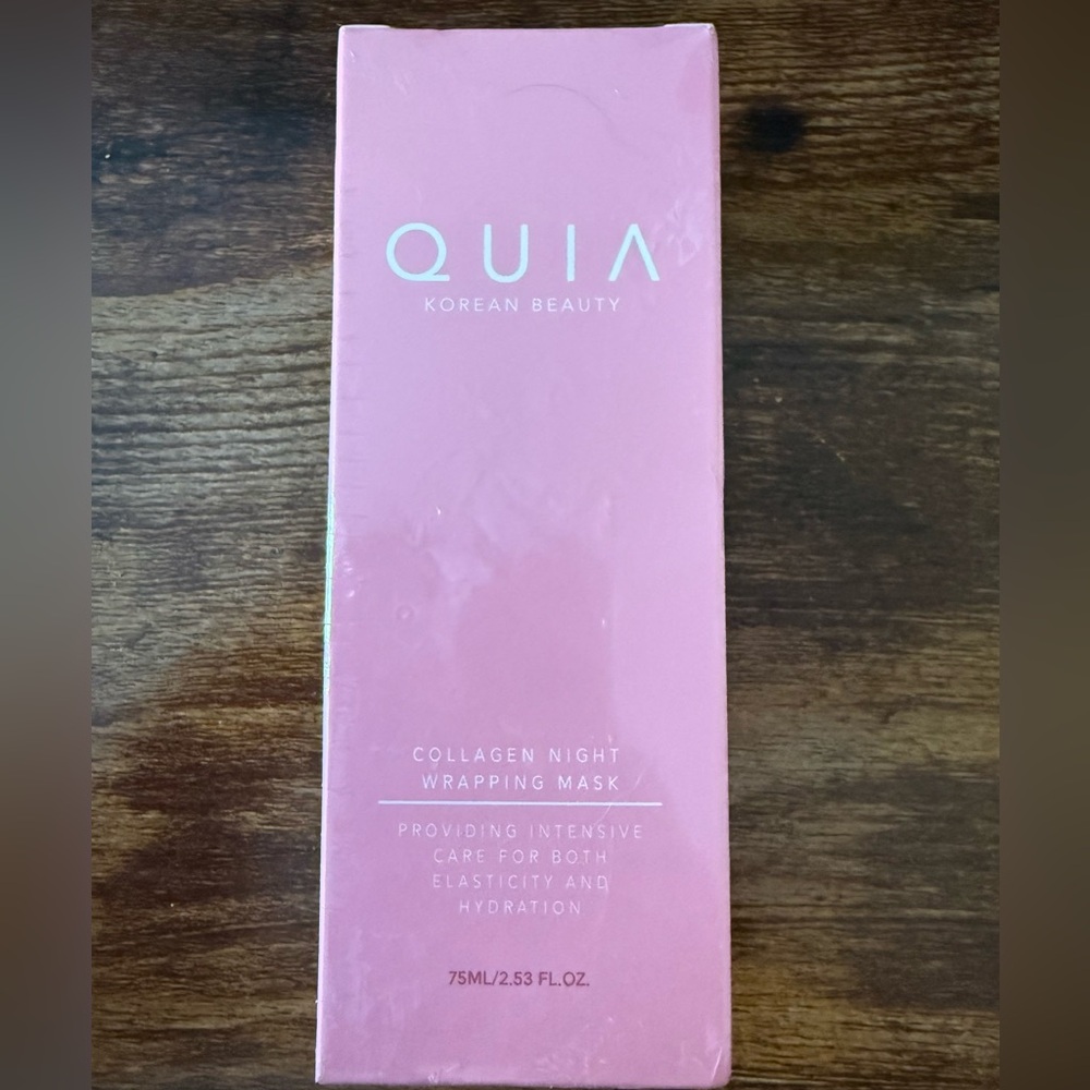 NIB Korean Beauty Collagen Night Wrapping Mask